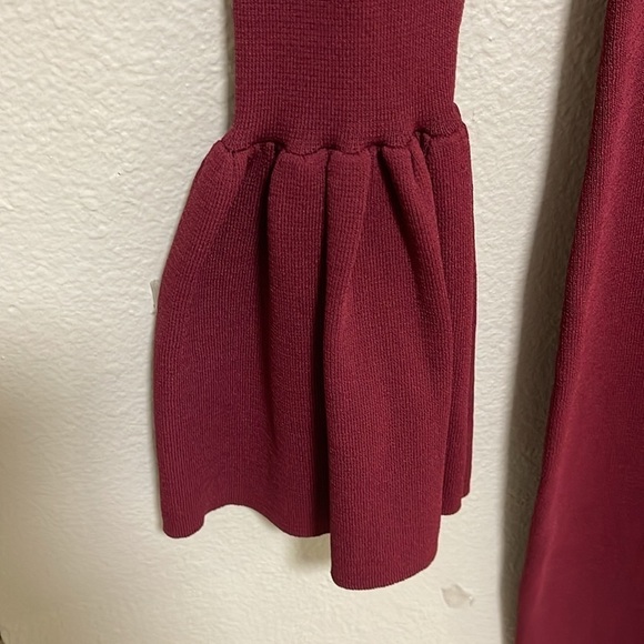 BARDOT Arabella Bell-Sleeve Sheath Dress Size 6 Color Maroon Red - Picture 3 of 5